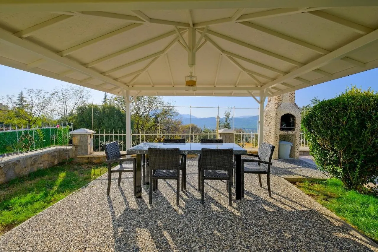 Solo Villa - Adel Villa, 4 Bedroom Private Villa At Oludeniz